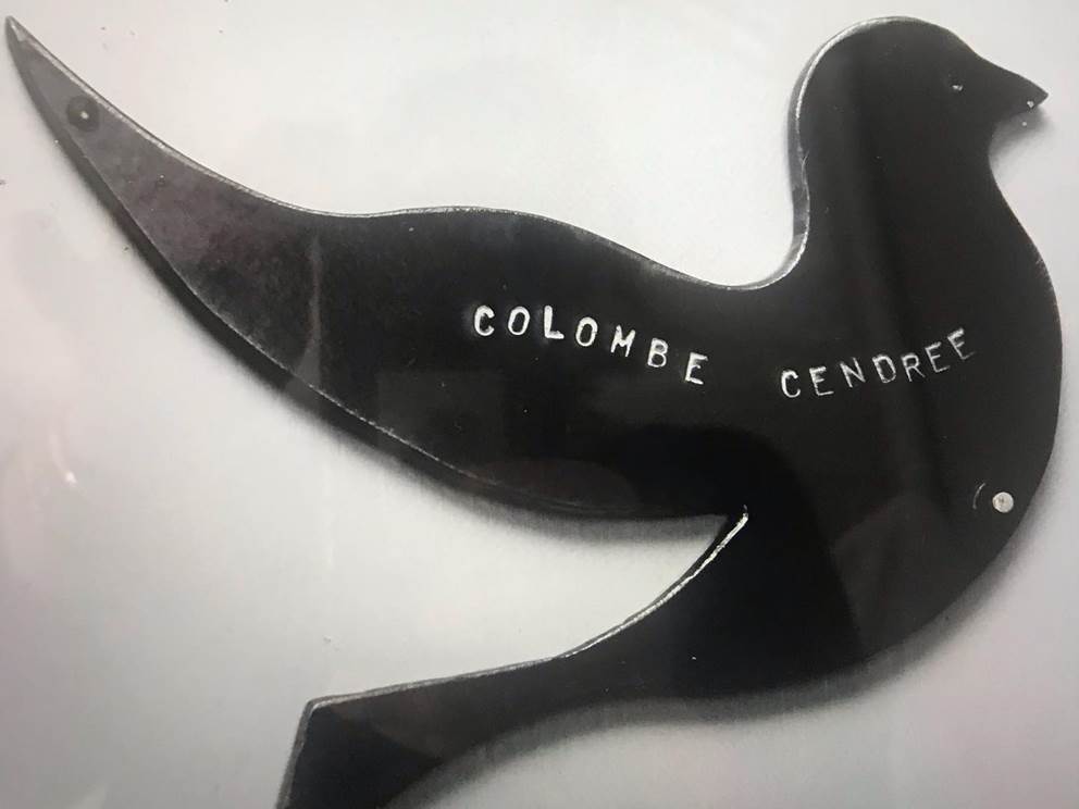Colombe cendrée : une des 2 chambres de la suite