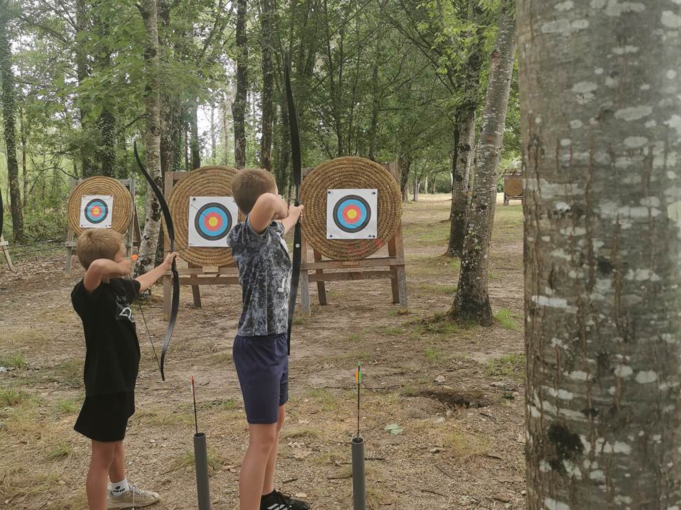Périgord Inattendu, Été Actif Tir à l'Arc à La Roche-Chalais