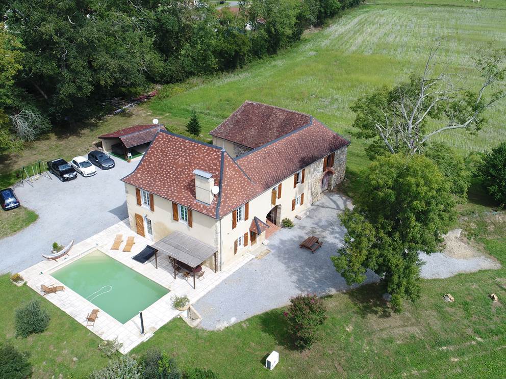 Vue aérienne de La Demeure de Céleste - Gite dans le Béarn à Navarrenx