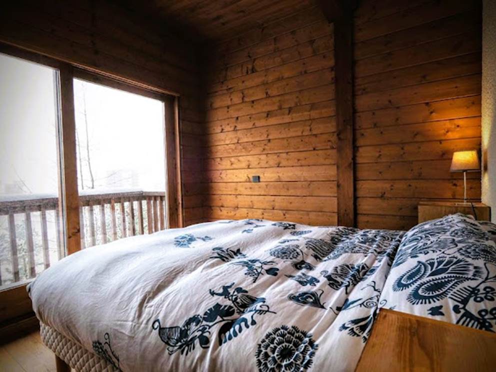 Paradis-Lodge-Le-chalet-à-la-montagne-chambre